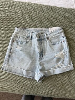 American Eagle Outfitters Light Wash Distressed Denim Jean Shorts